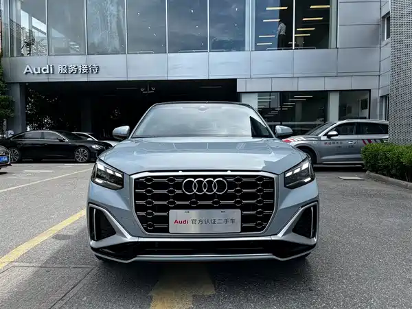 Audi Q2L 2024
