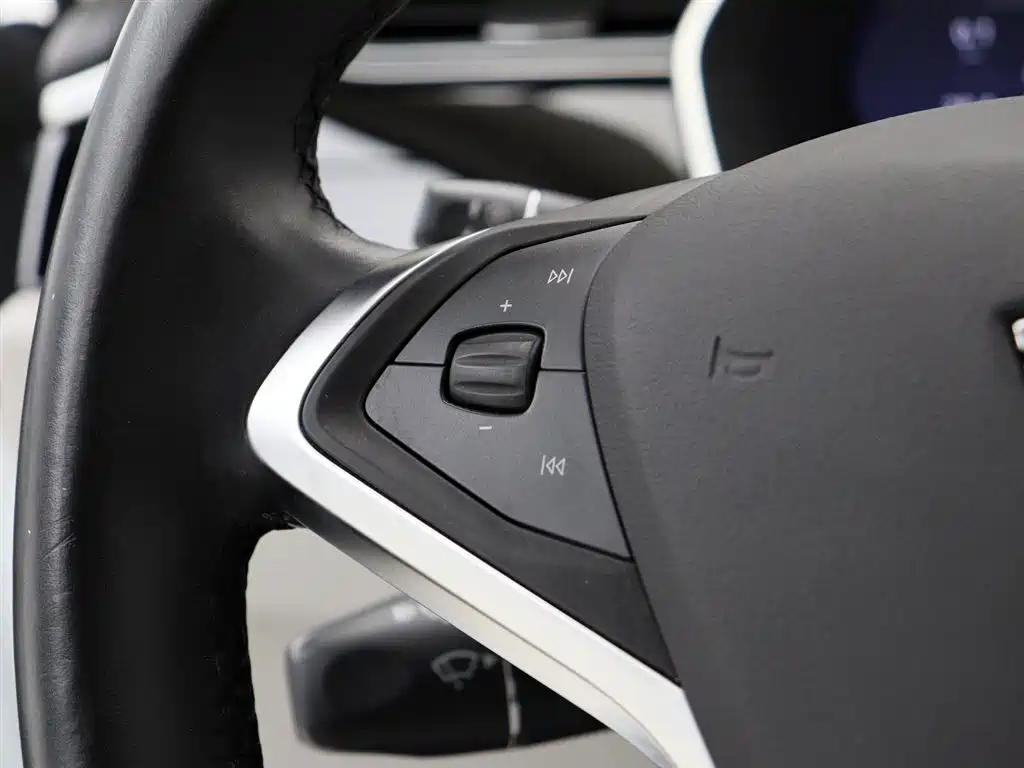 Tesla Model S 2015 — фото 12