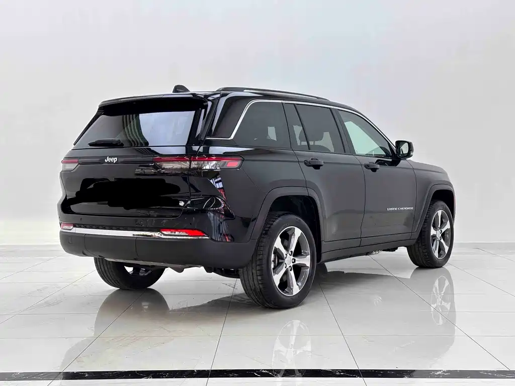 Jeep Grand Cherokee 4xe 2026 — фото 3