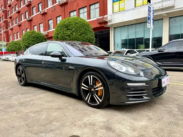 Porsche Panamera 2014