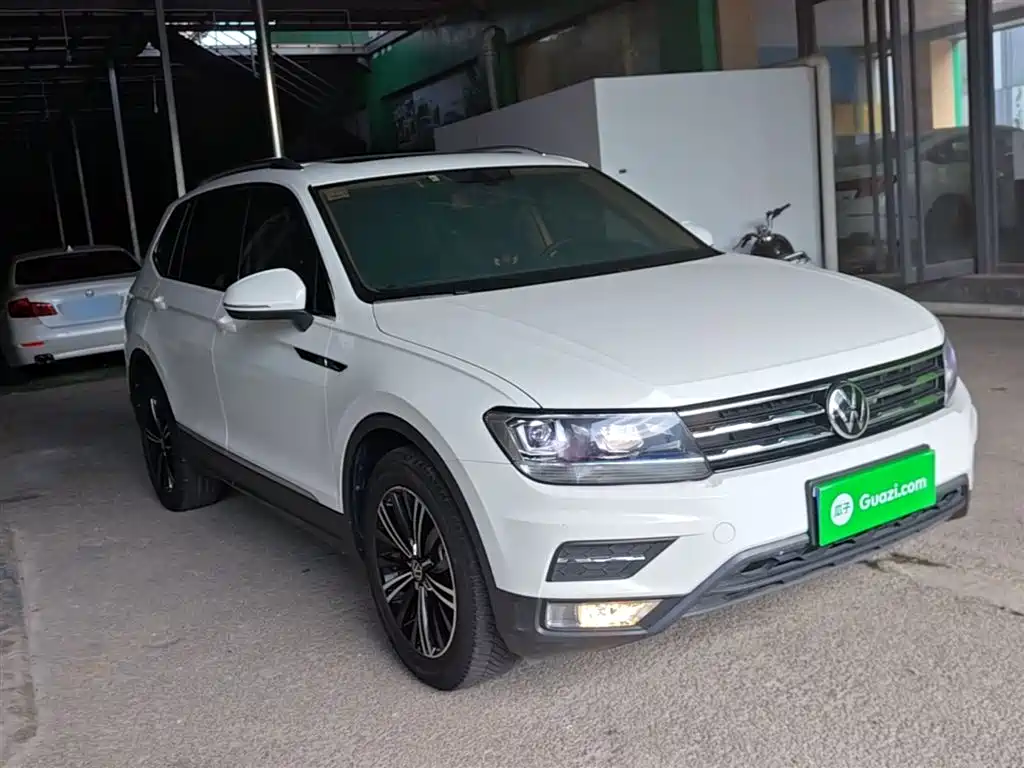 Volkswagen Tiguan L 2021 — фото 4