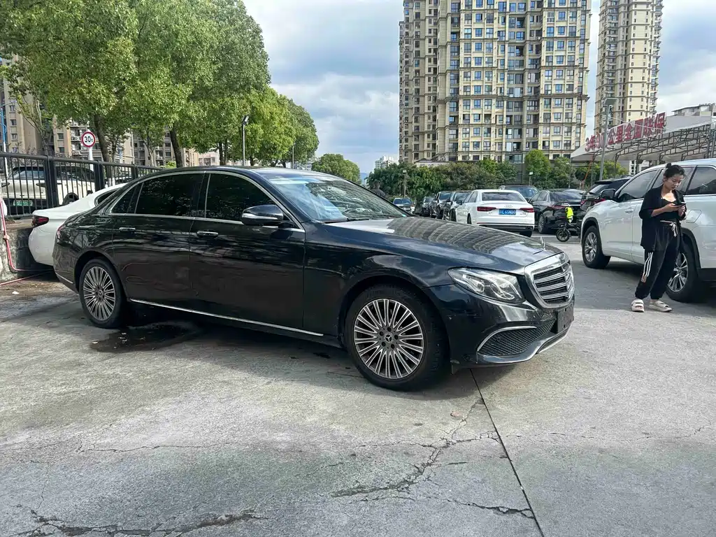 Mercedes-Benz E-Class 2020 — фото 1