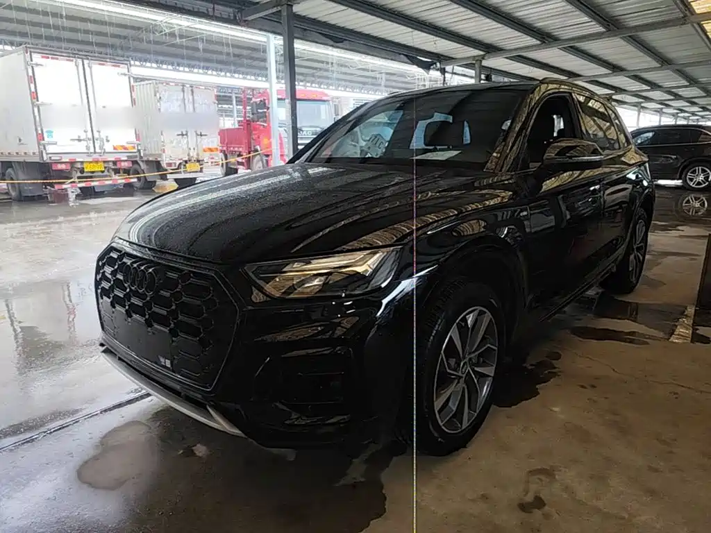 Audi Q5L 2023 — фото 1