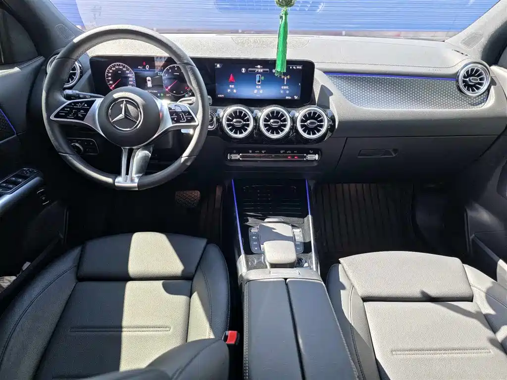 Mercedes-Benz GLA 2024 — фото 8