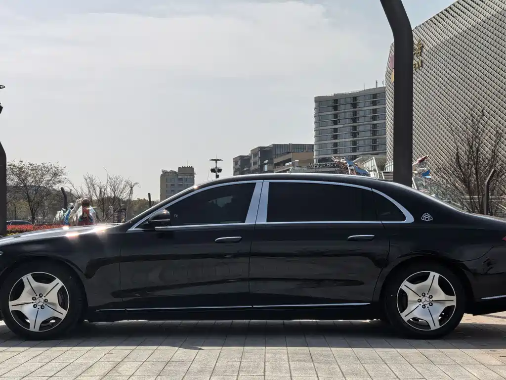 Mercedes-Benz S-Class 2023 — фото 4