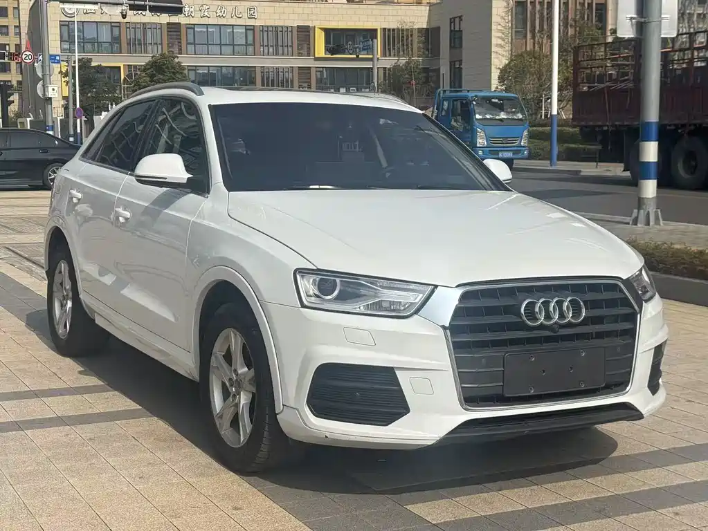 Audi Q3 2017 — фото 2