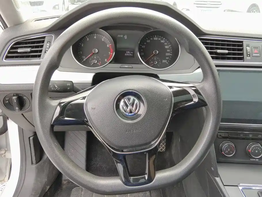 Volkswagen Lamando 2018 — фото 15
