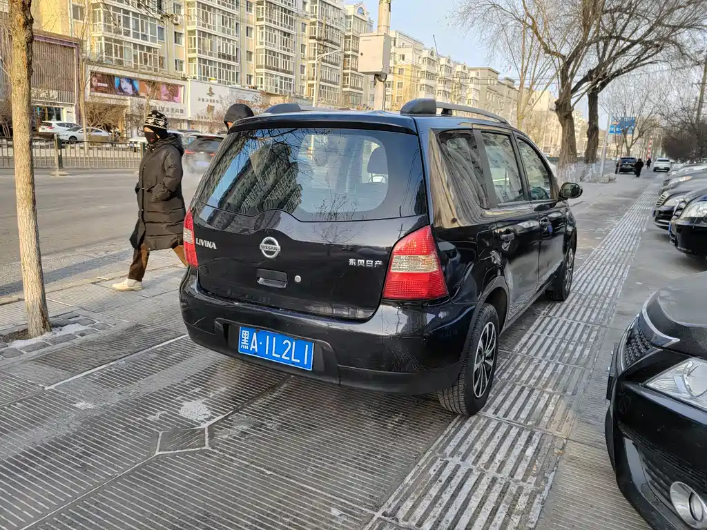 Nissan Livina 2013