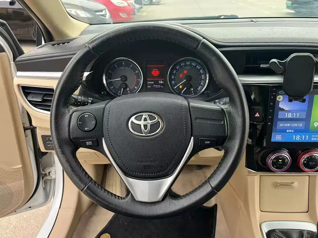 Toyota Corolla 2016 — фото 7
