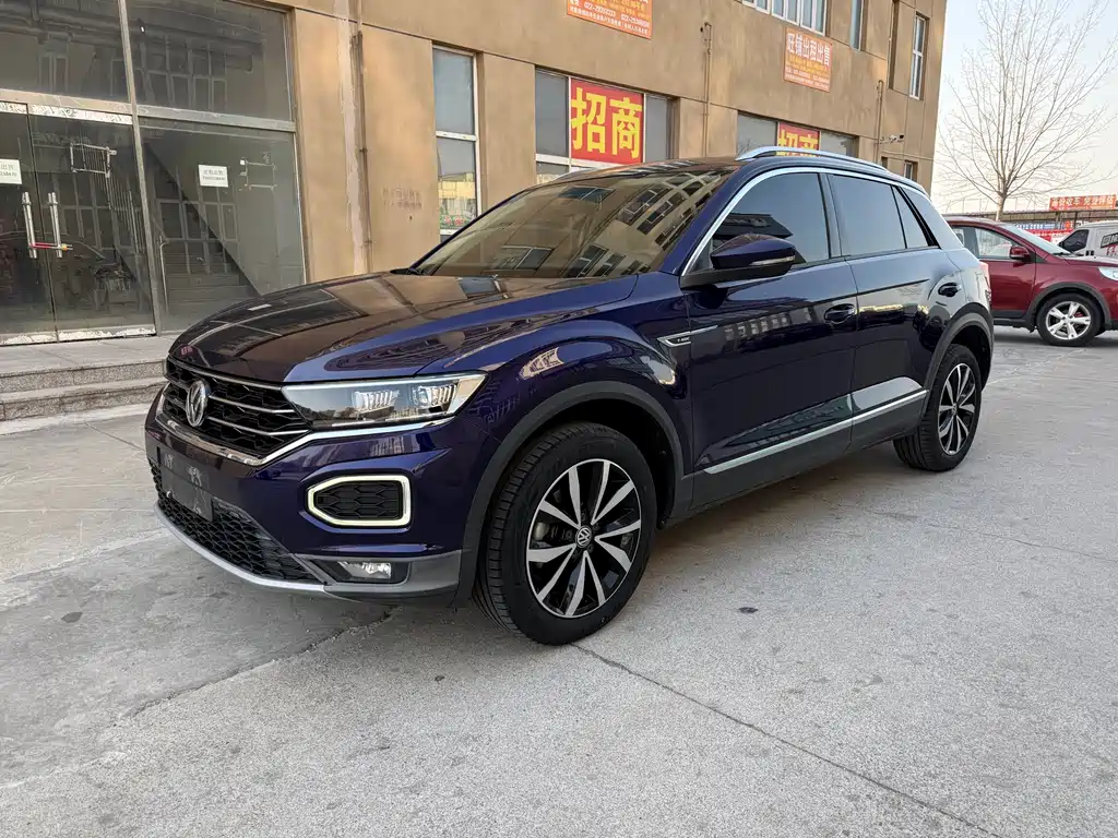 Volkswagen T-Roc 2019 — фото 1