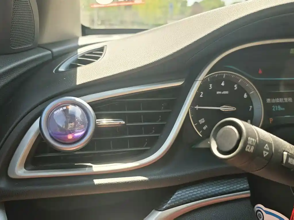 Buick Excelle 2018 — фото 10