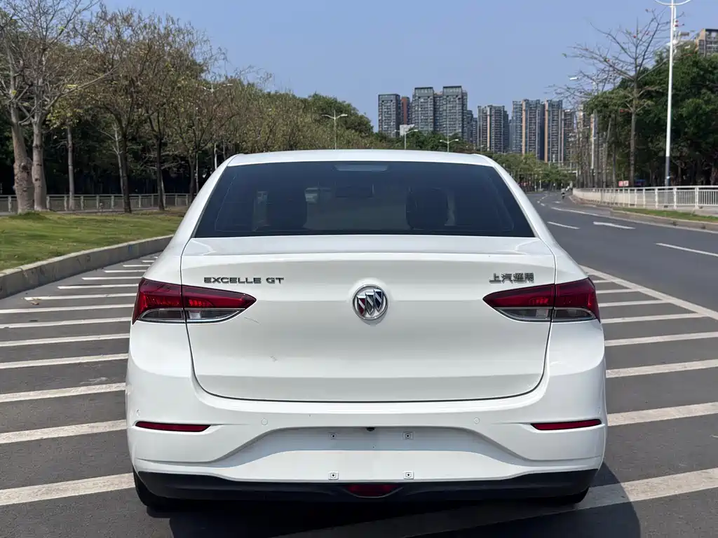 Buick Excelle 2021