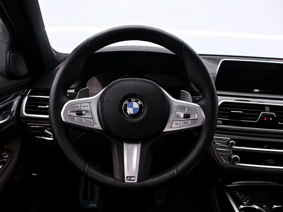 BMW 7 Series 2020 — фото 7