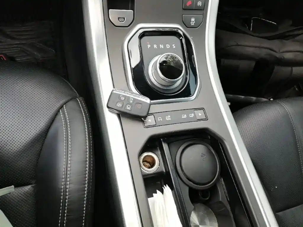 Land Rover Evoque 2016 — фото 14