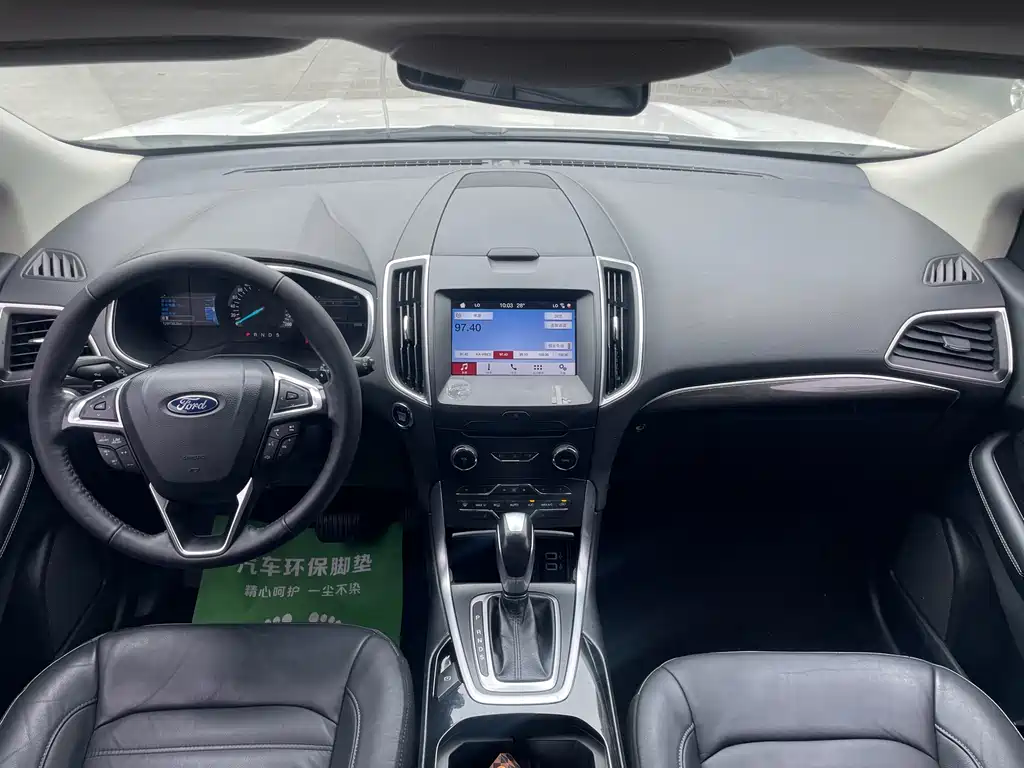 Ford Edge 2017 — фото 6