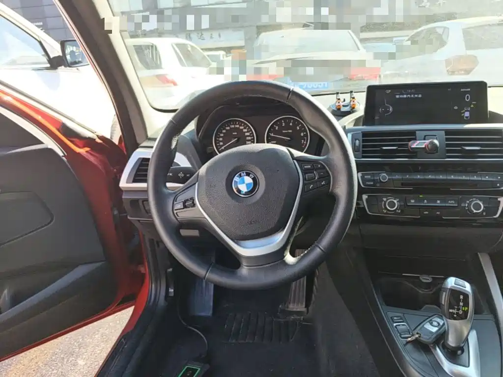 BMW 1 Series 2016 — фото 11