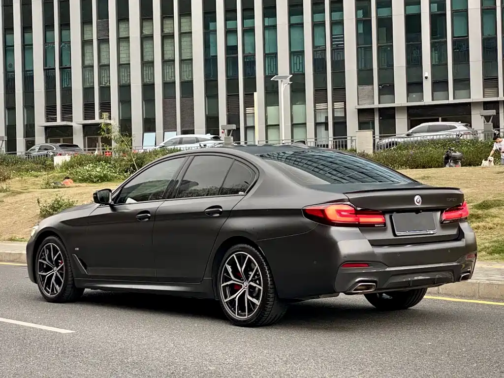 BMW 5 Series 2022