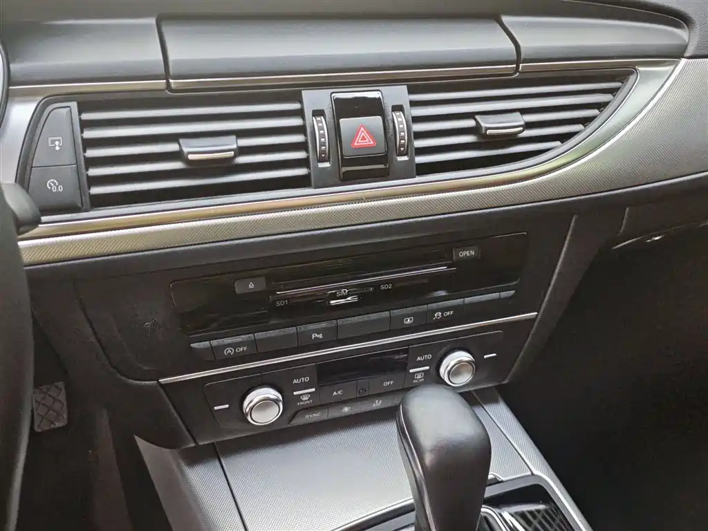 Audi A6L 2018 — фото 9