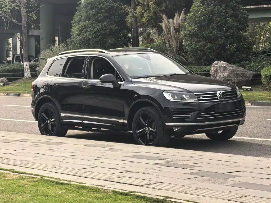 Volkswagen Touareg 2017 — фото 3
