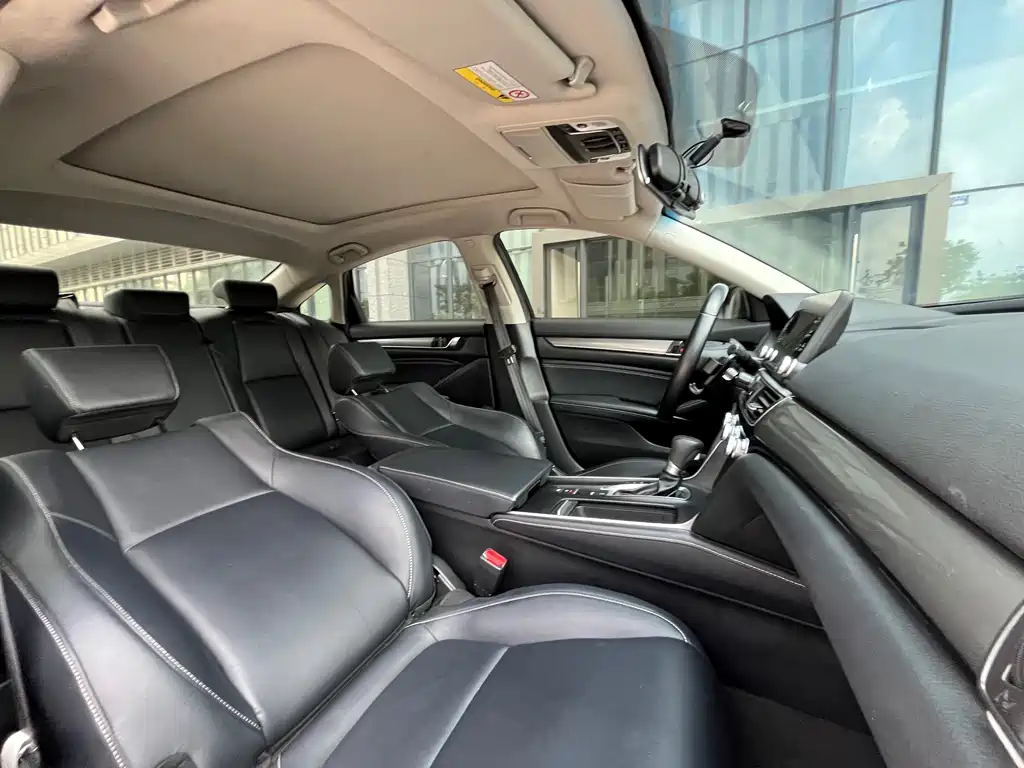 Honda Inspire 2019 — фото 14