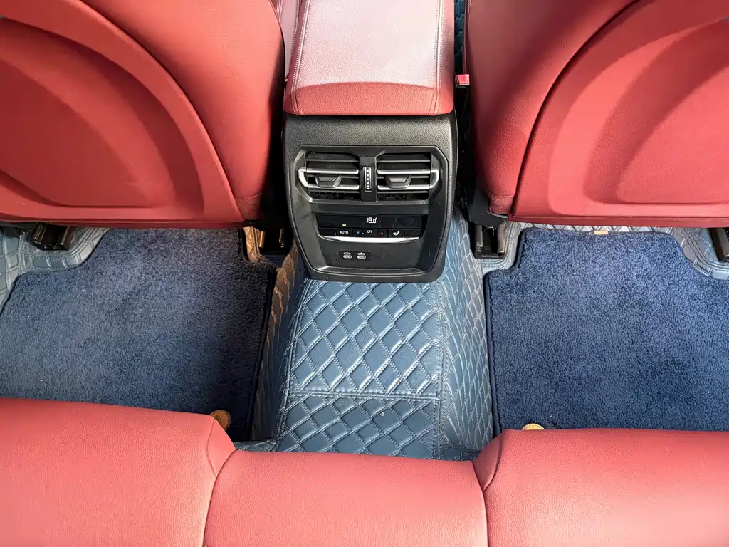 BMW 3 Series 2023 — фото 14
