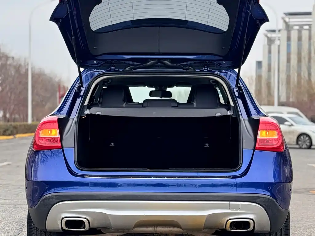 Mercedes-Benz GLA 2017 — фото 24