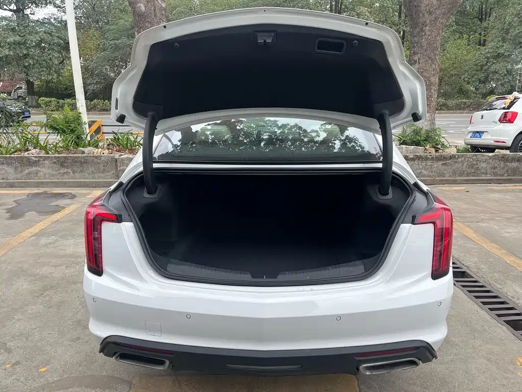 Cadillac CT5 2020 — фото 23