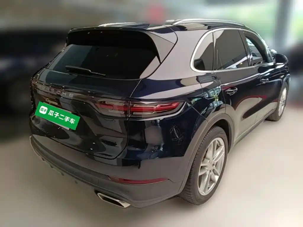Porsche Cayenne Hybrid 2021 — фото 12