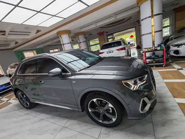 Audi Q3 2022