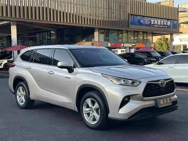 Toyota Highlander 2023