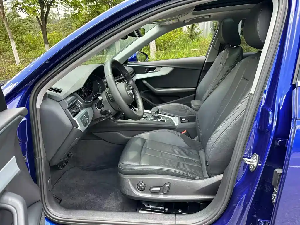 Audi A4L 2019