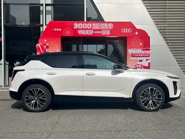 Cadillac GT4 2023