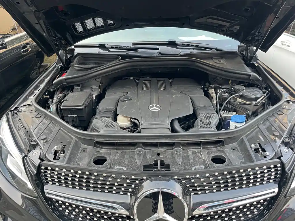 Mercedes-Benz GLE 2017 — фото 30