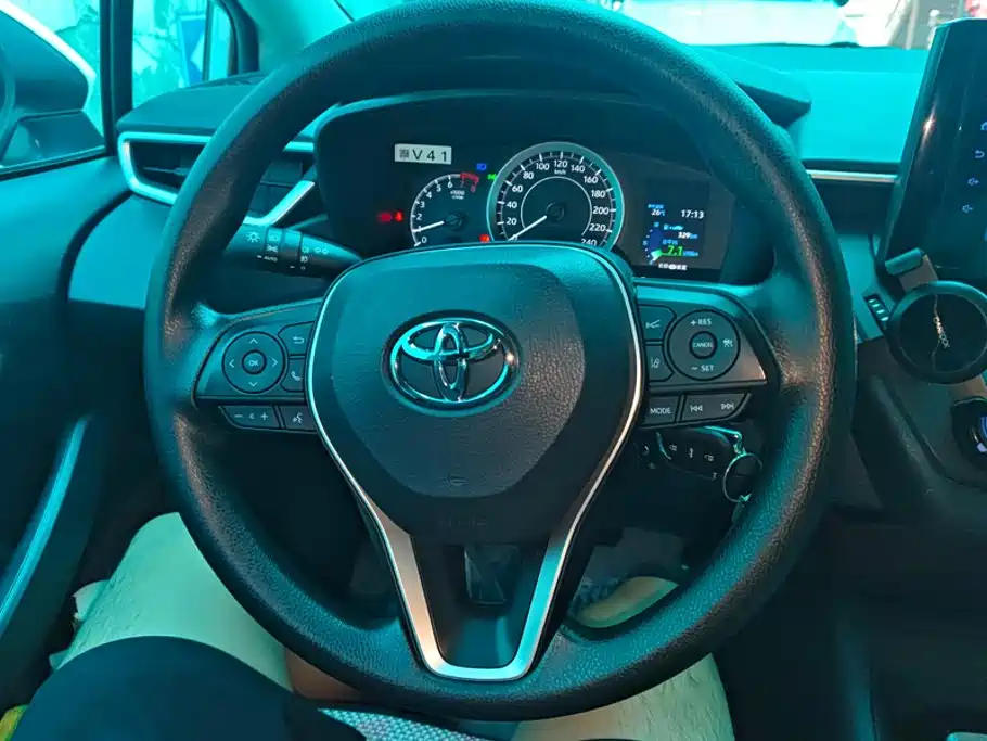 Toyota Corolla 2022 — фото 15