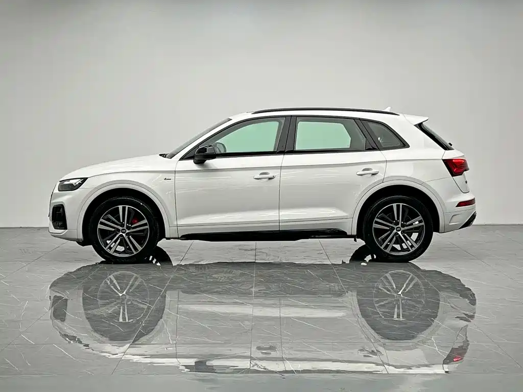 Audi Q5L 2022 — фото 3