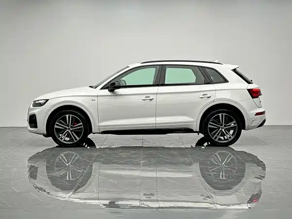 Audi Q5L 2022