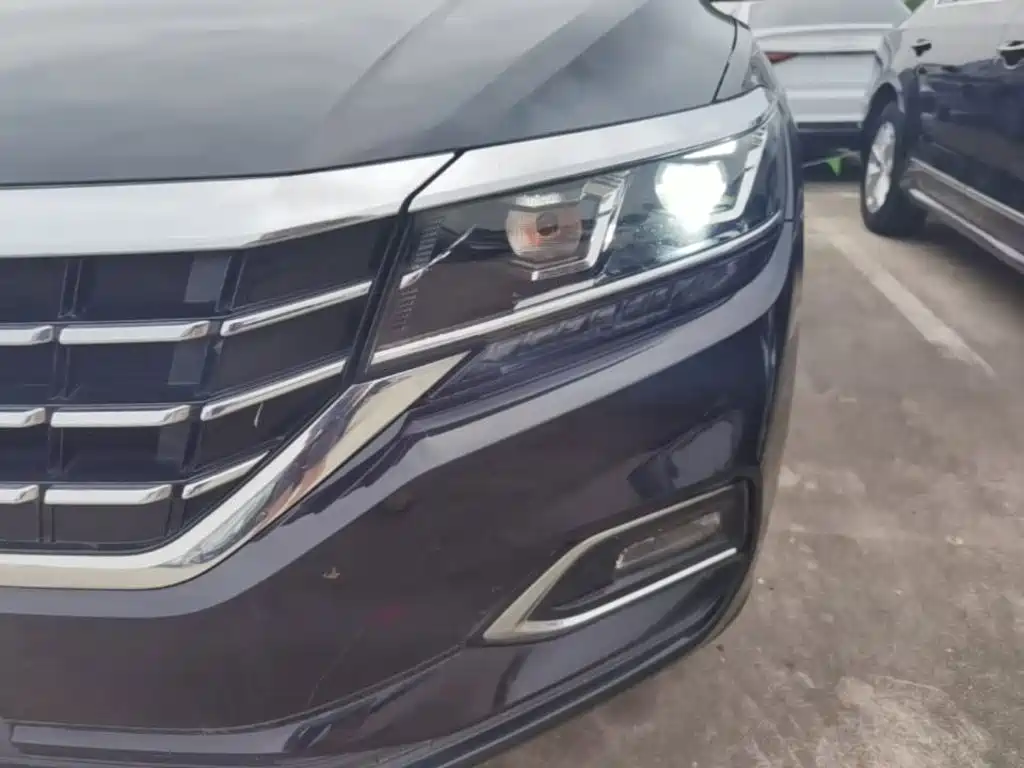 Volkswagen Passat 2019 — фото 24