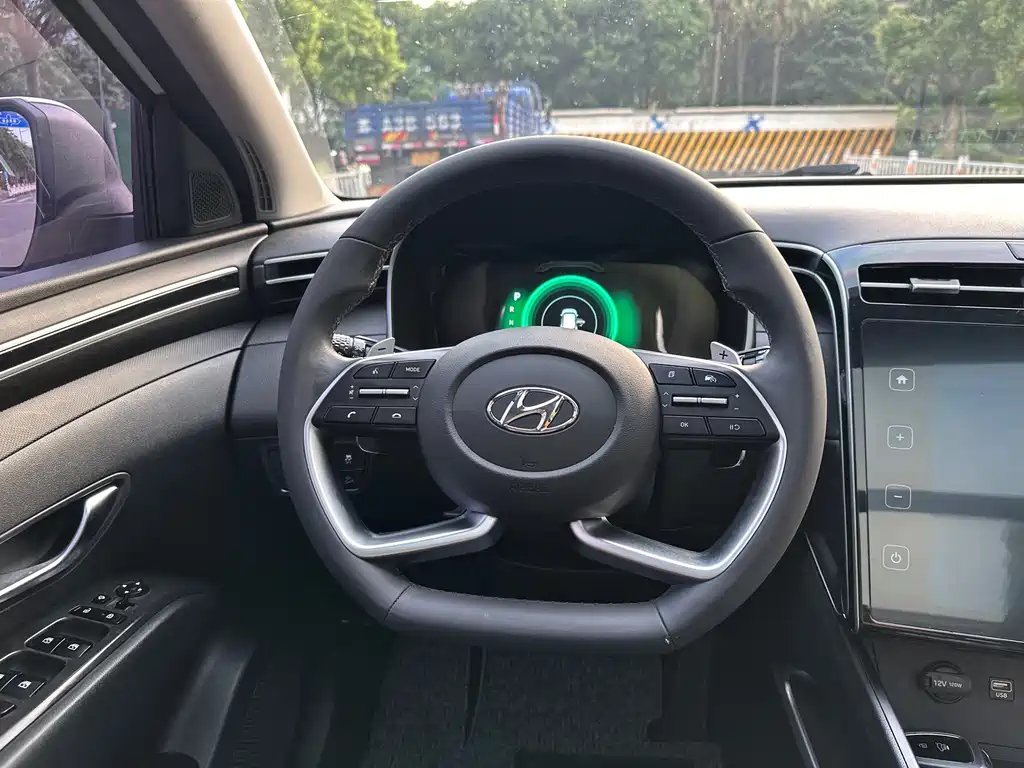 Hyundai Tucson 2022 — фото 18
