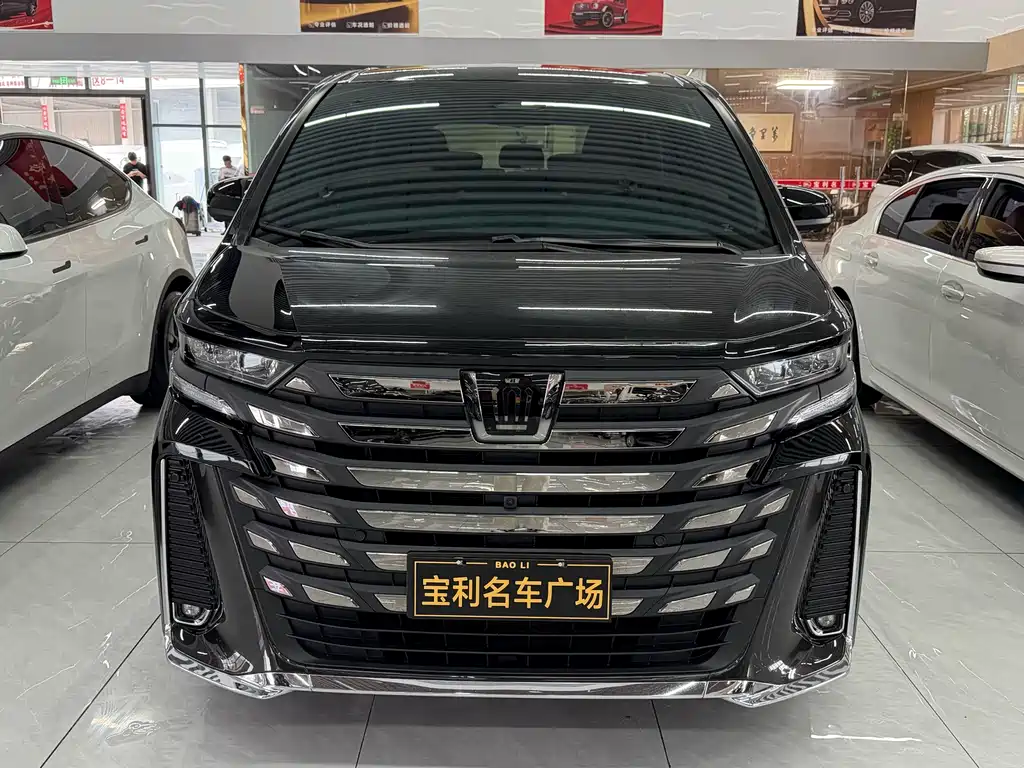 Toyota Vellfire 2024 — фото 2