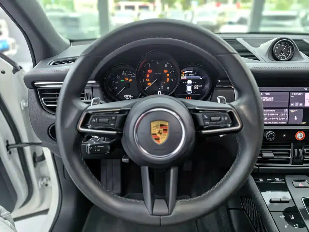Porsche Macan 2023 — фото 11
