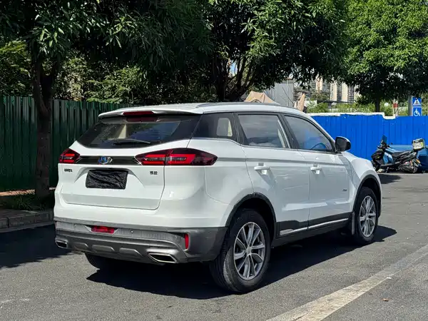 Geely Boyue 2018
