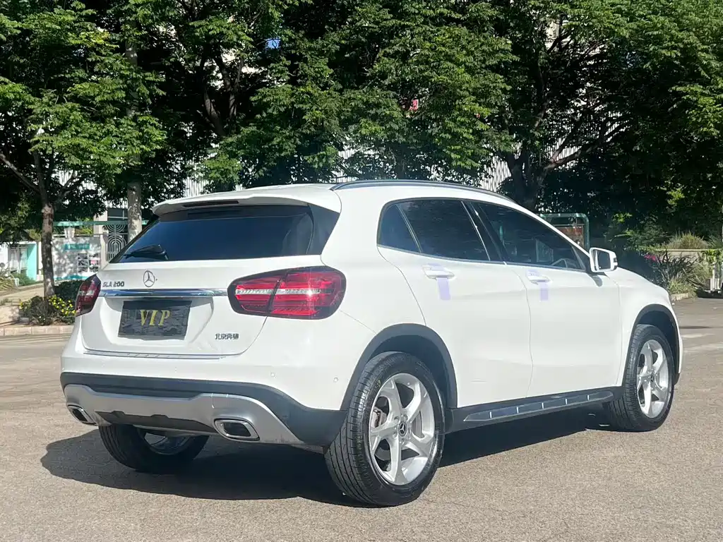 Mercedes-Benz GLA 2018 — фото 9