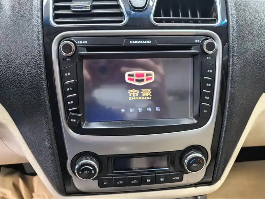 Geely Emgrand Classic 2013 — фото 13