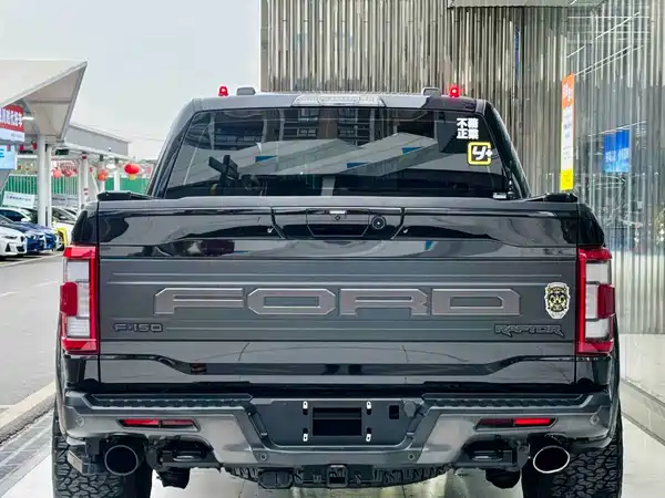Ford F-150 Raptor 2023
