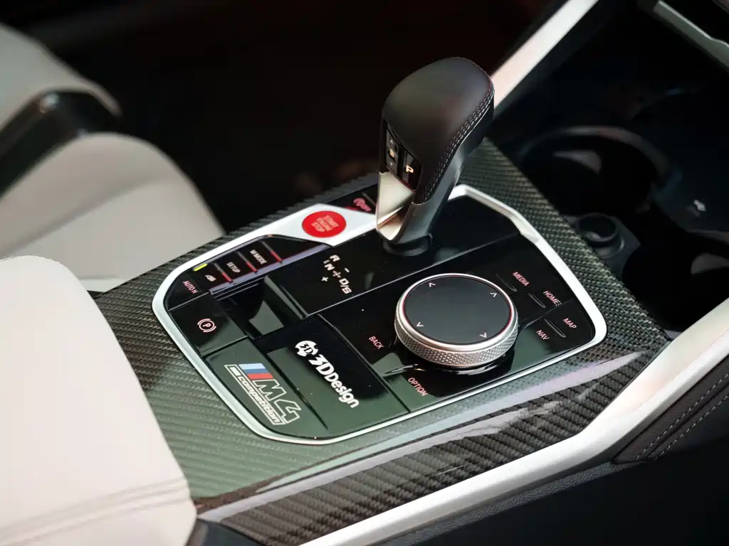 BMW M4 2025 — фото 16
