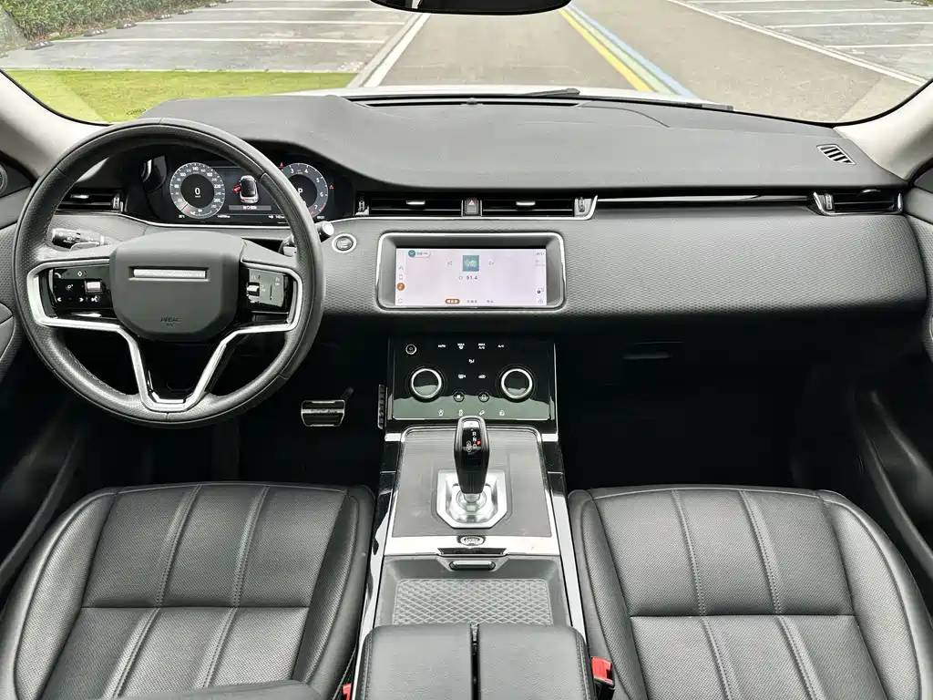 Land Rover Evoque 2023 — фото 17