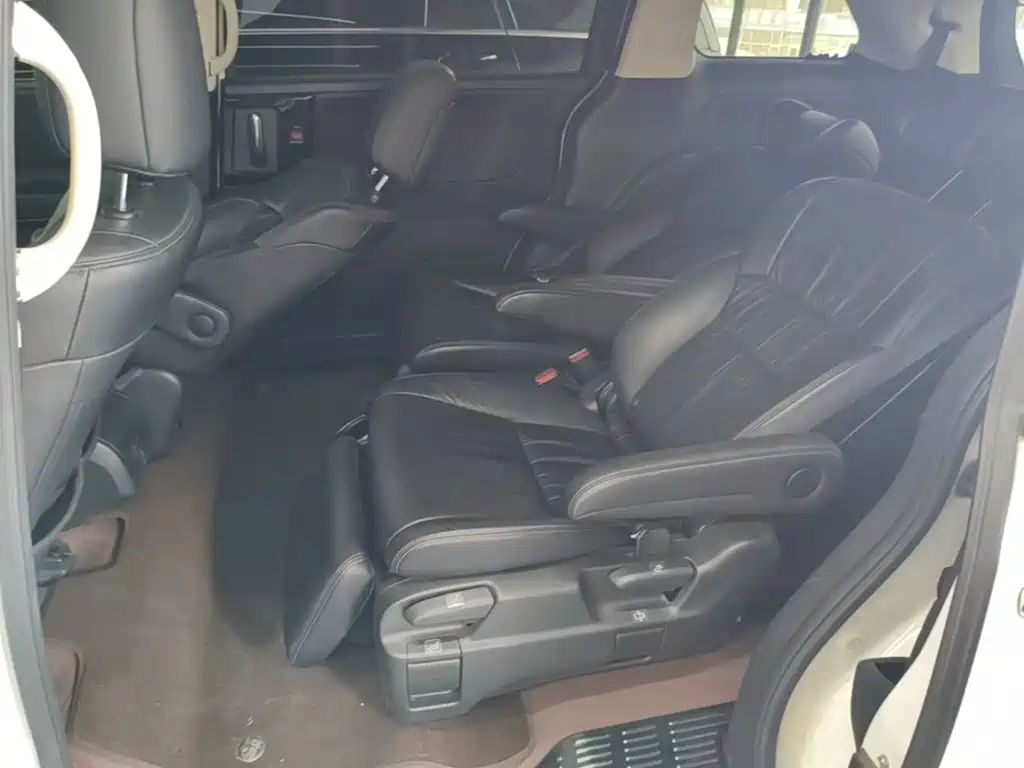 Honda Odyssey 2019 — фото 17