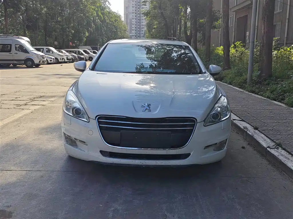 Peugeot 508 2015 — фото 21