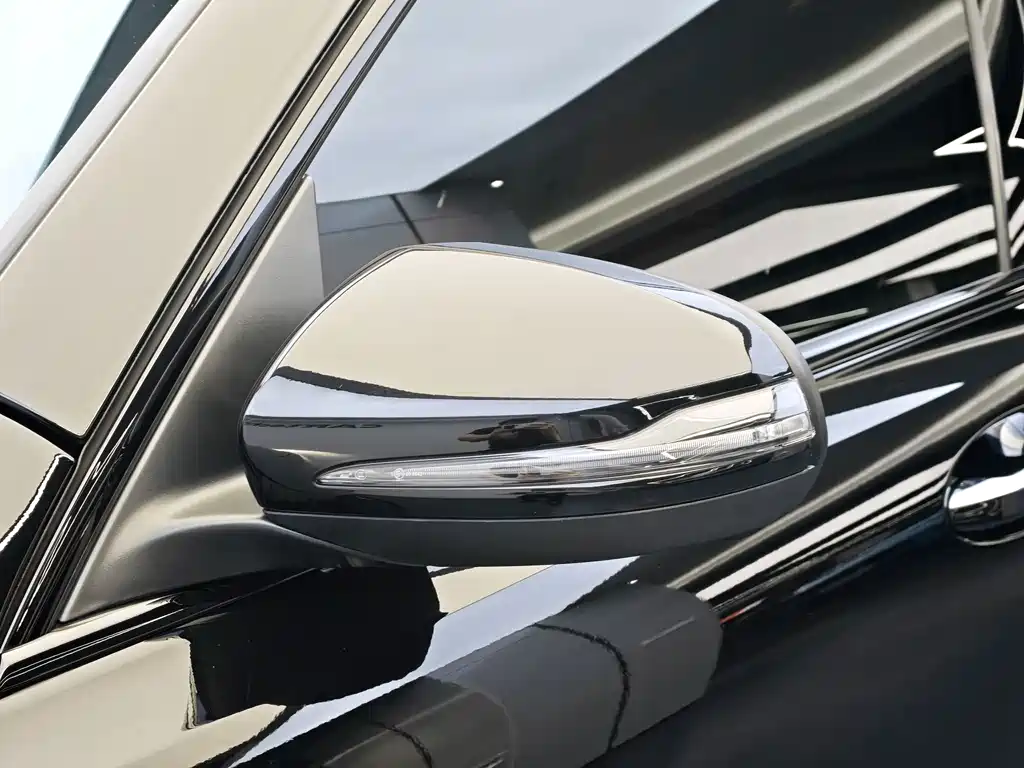 Mercedes-Benz GLB AMG 2023 — фото 27
