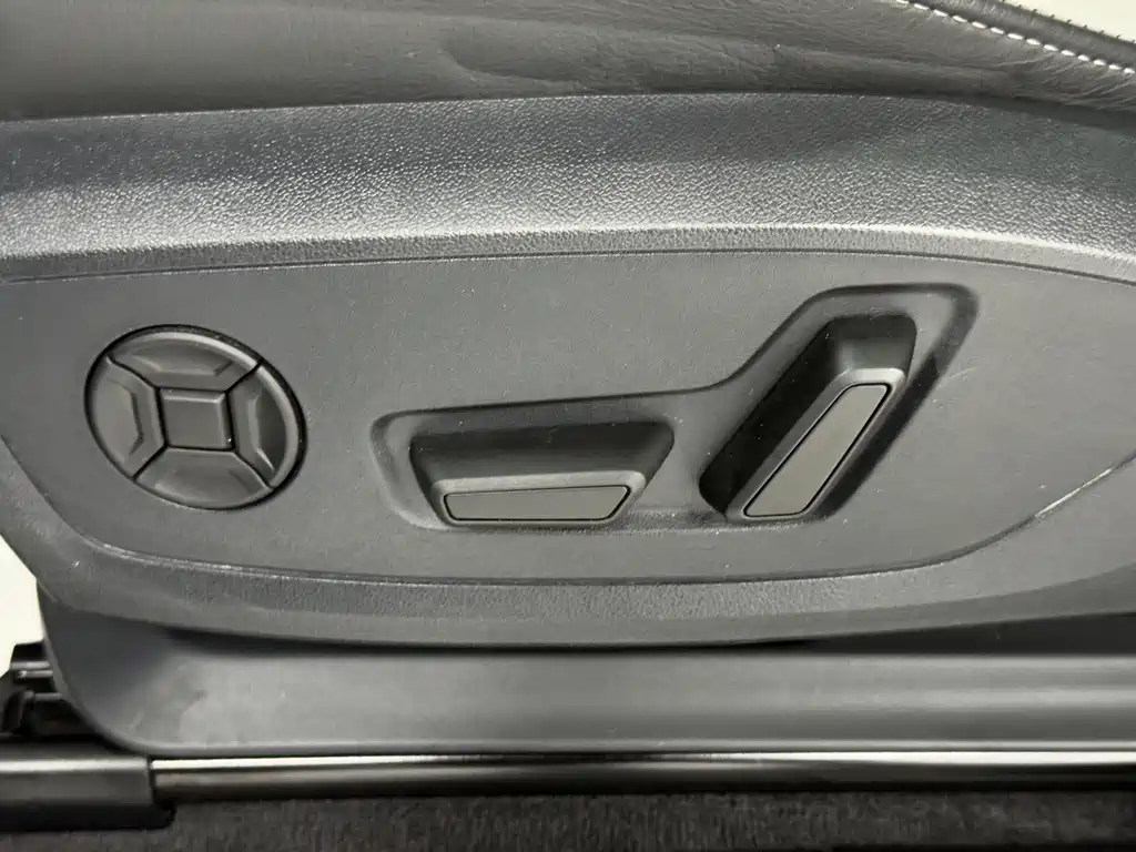 Audi Q3 2023 — фото 16